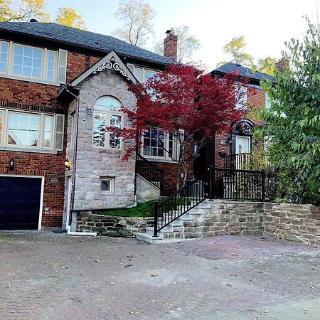 Leaside Garden Guesthouse تورونتو المظهر الخارجي الصورة