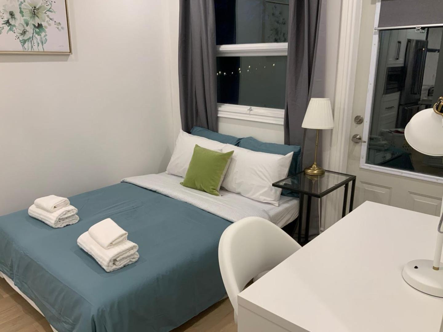 Leaside Garden Guesthouse تورونتو المظهر الخارجي الصورة