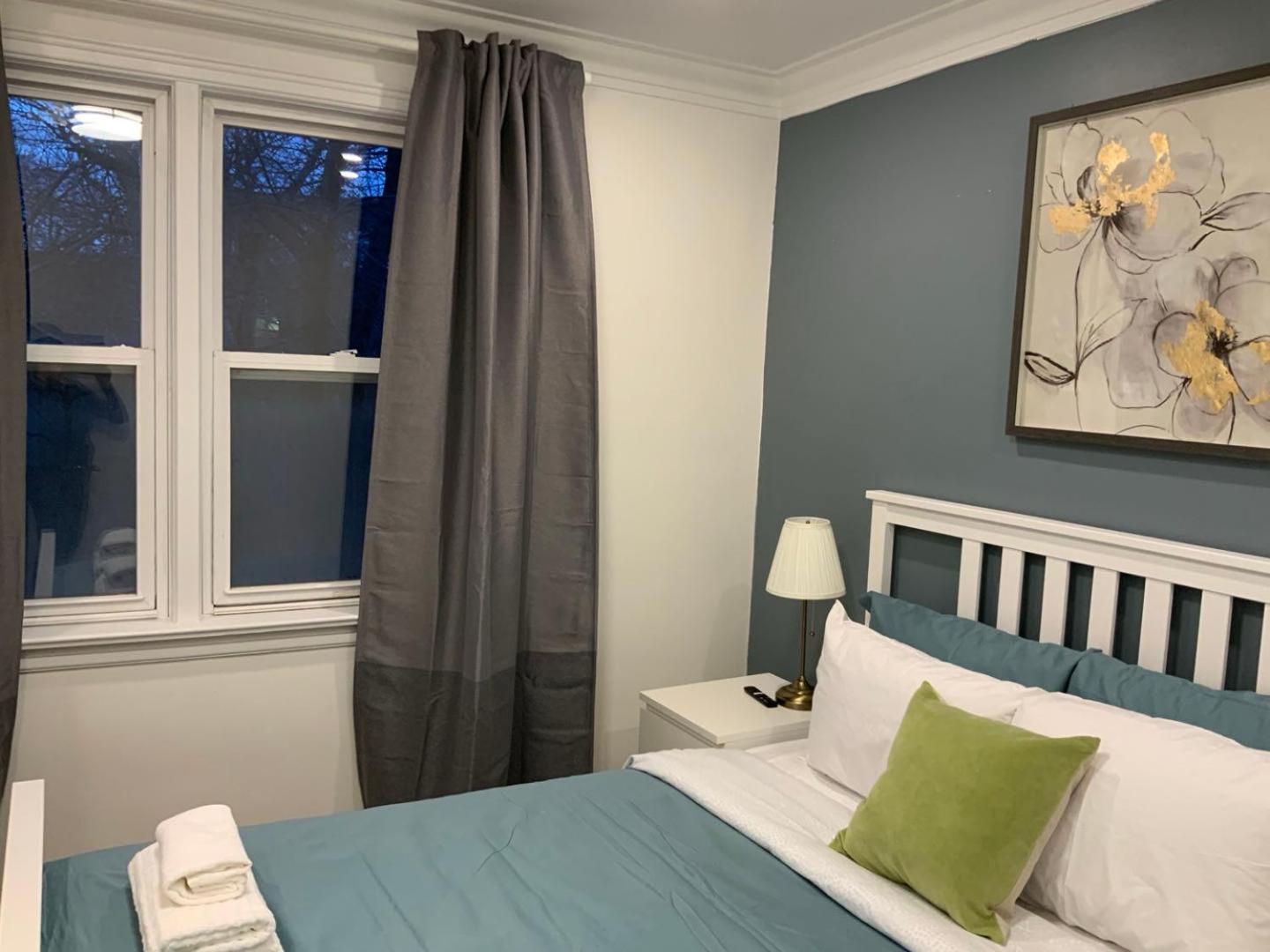 Leaside Garden Guesthouse تورونتو المظهر الخارجي الصورة